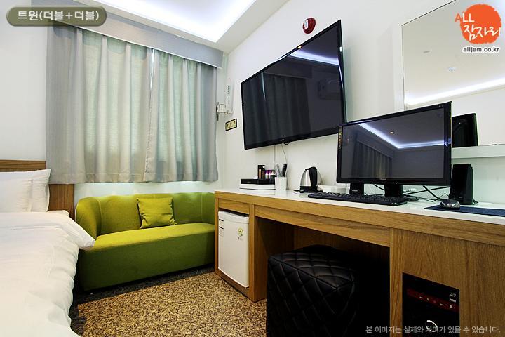 The Hotel Bon Suwon Room photo