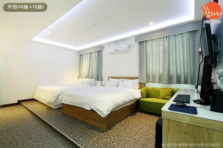 The Hotel Bon Suwon Room photo