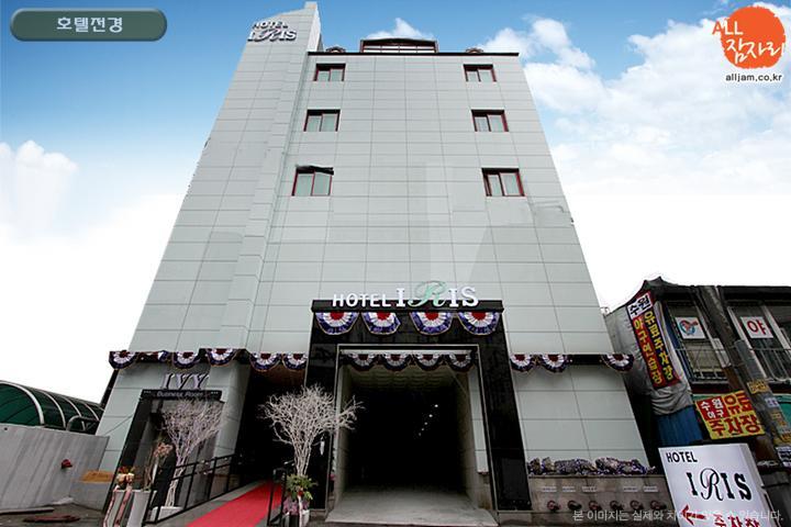 The Hotel Bon Suwon Exterior photo