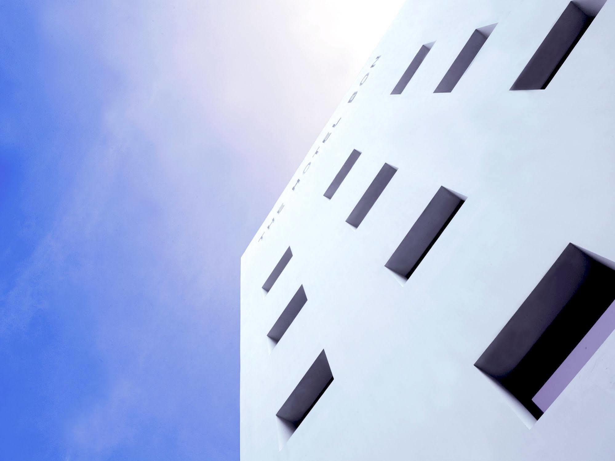 The Hotel Bon Suwon Exterior photo